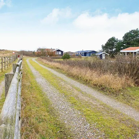 Three-bedroom Holiday In 7 Humble